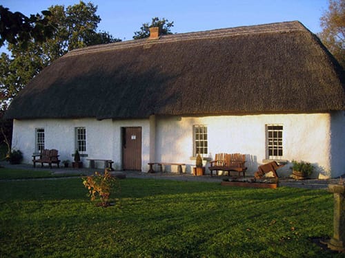 Edmund Rice House thatched farmhouse in Callan