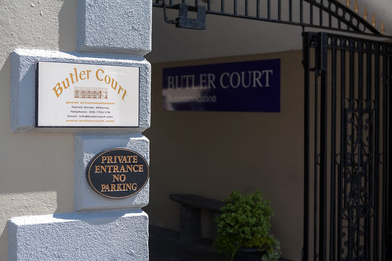 Butler Court gates and signs on Patrick Street